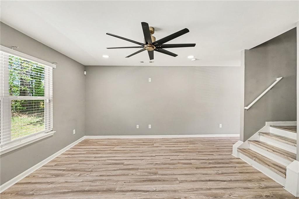 4 bedroom, 3 bathroom, 1,928 sq ft single family residence for sale at 1128 Oak Hollow Lane, Hampton, GA 30228 — photo 9