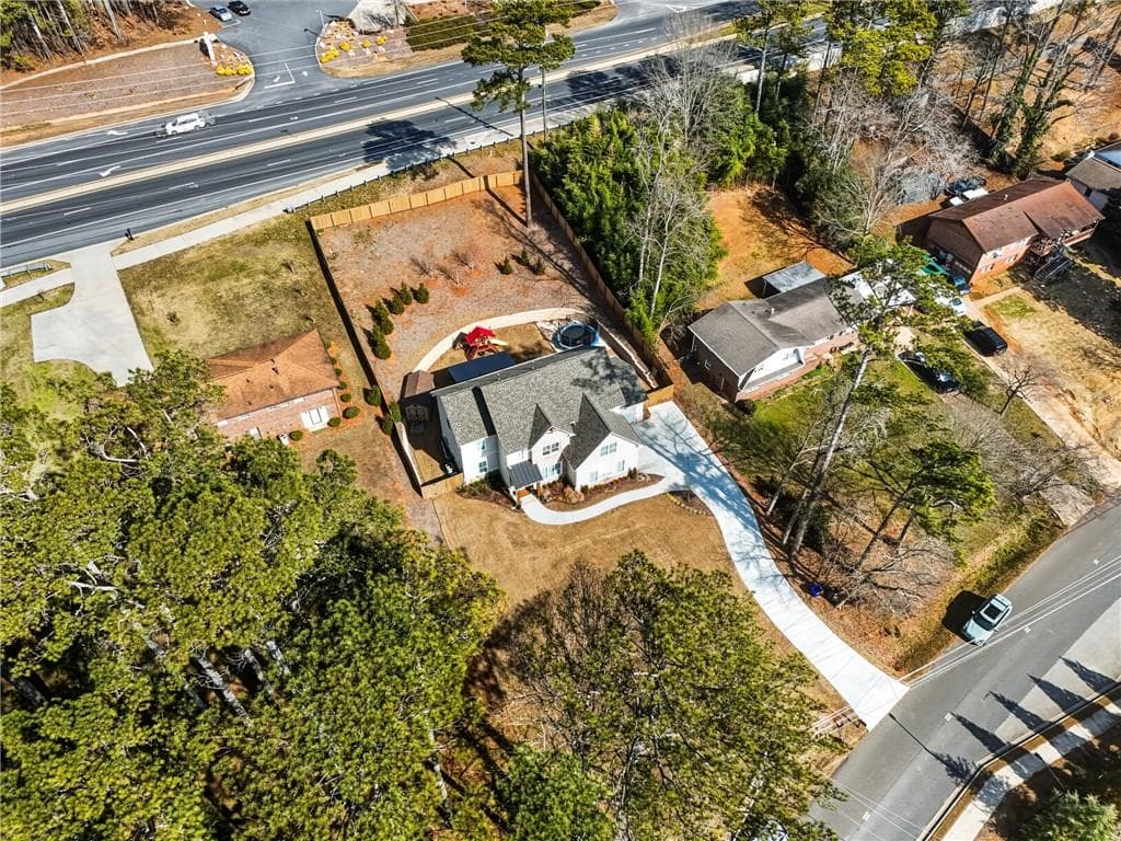5 bedroom, 4 bathroom, 3,658 sq ft single family residence for sale at 2143 Old Dallas Road, Marietta, GA 30064 — photo 3