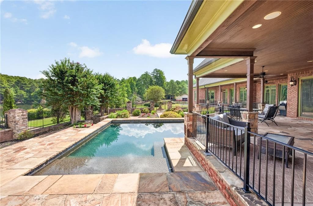 5 bedroom, 5 bathroom, 9,539 sq ft single family residence for sale at 4984 Donald Drive, Loganville, GA 30052 — photo 8