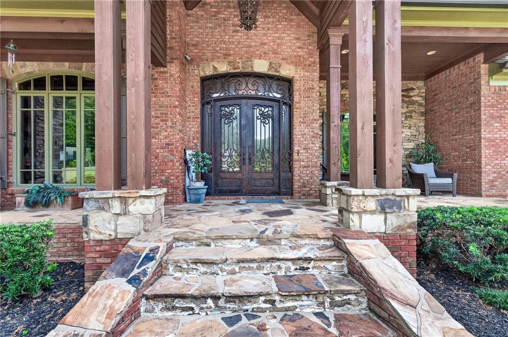 5 bedroom, 5 bathroom, 9,539 sq ft single family residence for sale at 4984 Donald Drive, Loganville, GA 30052 — photo 10