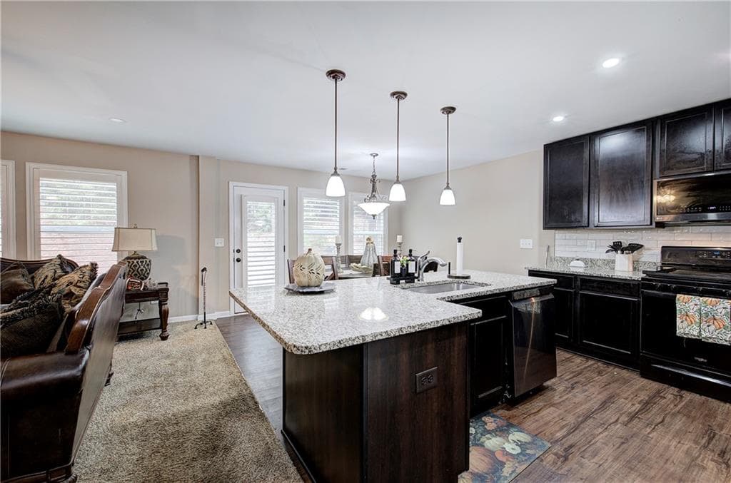 5 bedroom, 4 bathroom, 2,840 sq ft single family residence for sale at 100 Moonlit Trail, Dallas, GA 30132 — photo 9