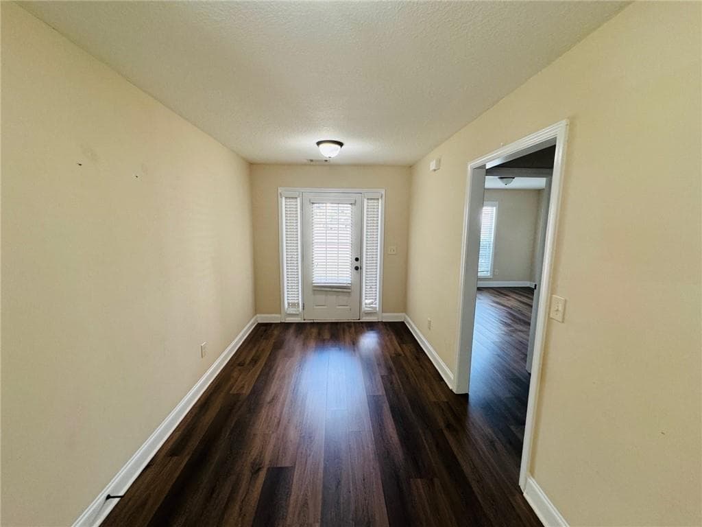 3 bedroom, 2 bathroom, 1,642 sq ft single family residence for sale at 110 Manchester Lane, Jefferson, GA 30549 — photo 9