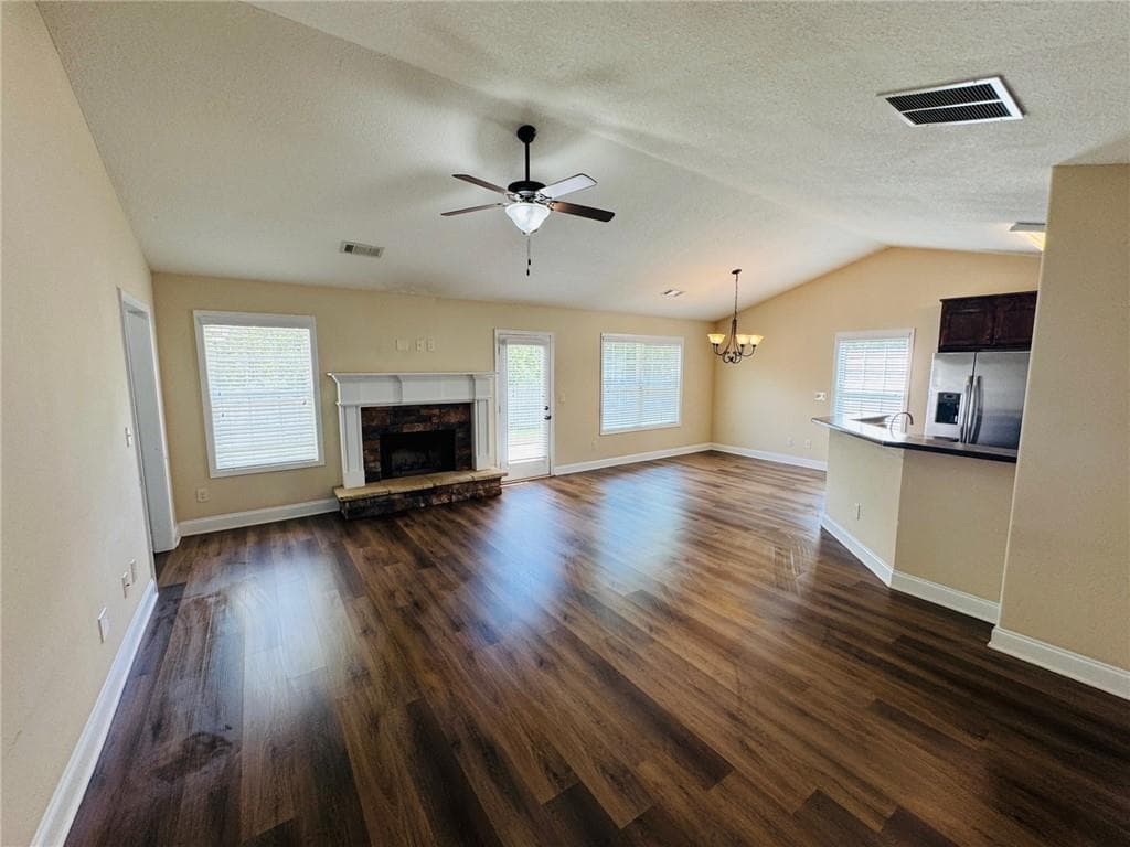 3 bedroom, 2 bathroom, 1,642 sq ft single family residence for sale at 110 Manchester Lane, Jefferson, GA 30549 — photo 10