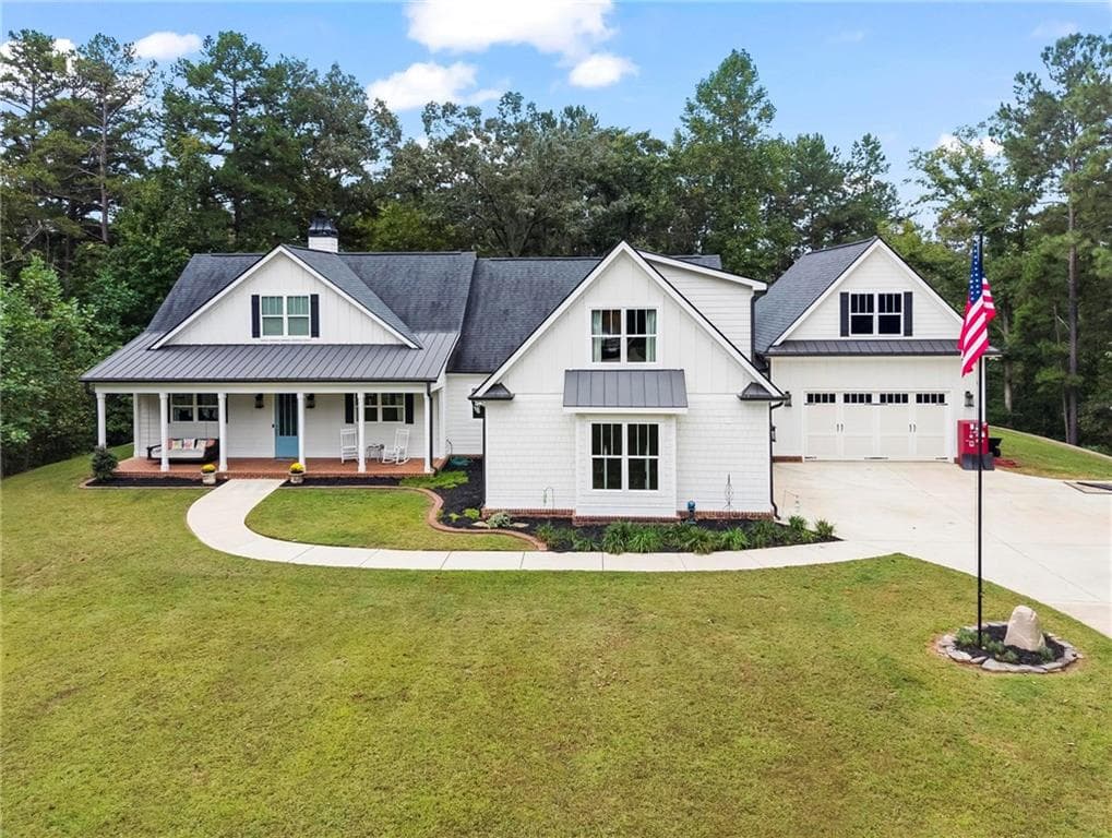 4 bedroom, 3 bathroom, 2,685 sq ft single family residence for sale at 925 Clayroot Road, Dallas, GA 30132
