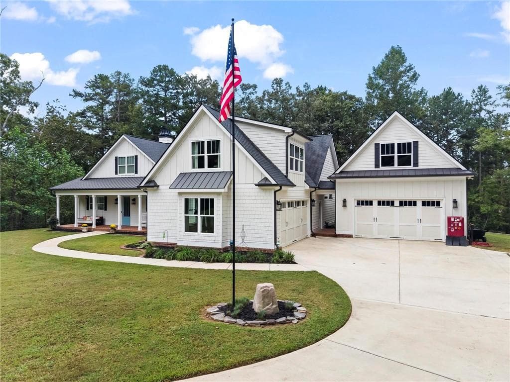 4 bedroom, 3 bathroom, 2,685 sq ft single family residence for sale at 925 Clayroot Road, Dallas, GA 30132 — photo 2