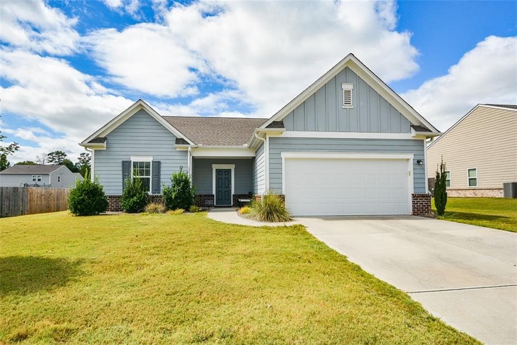 4 bedroom, 3 bathroom, 2,200 sq ft single family residence for sale at 136 Verona Drive, Cartersville, GA 30120 — photo 2