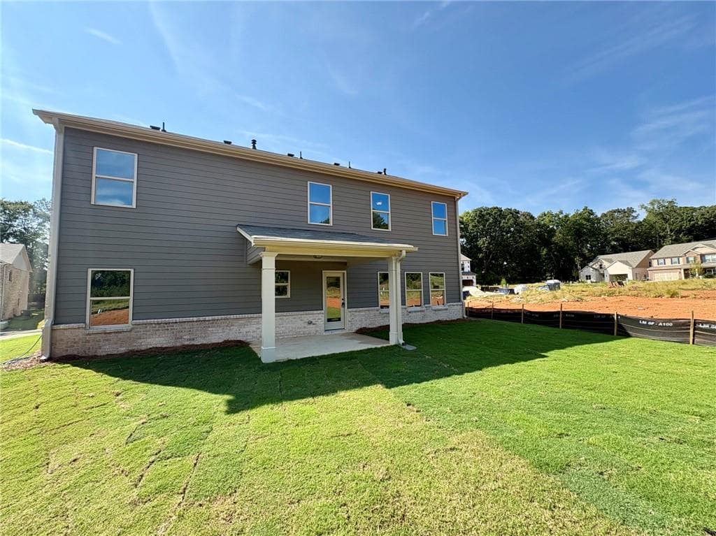 5 bedroom, 4 bathroom single family residence for sale at 1027 Lakeview Oaks Court, Grayson, GA 30017 — photo 4