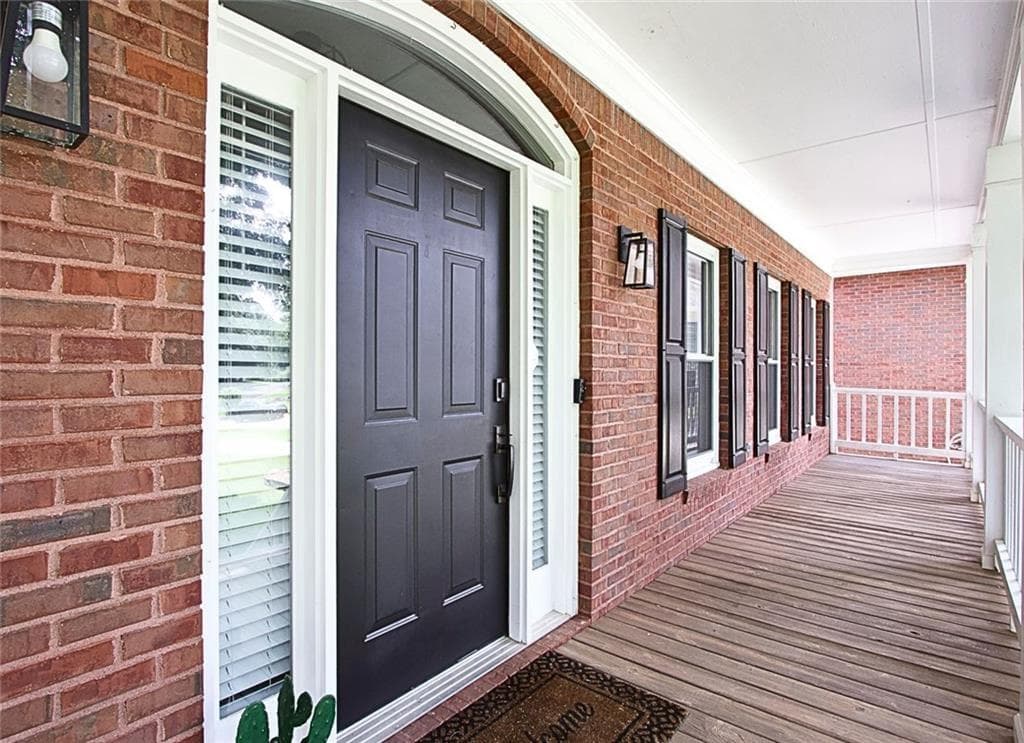 6 bedroom, 4 bathroom, 4,571 sq ft single family residence for sale at 1305 Fontainebleau Court, Lawrenceville, GA 30043 — photo 7