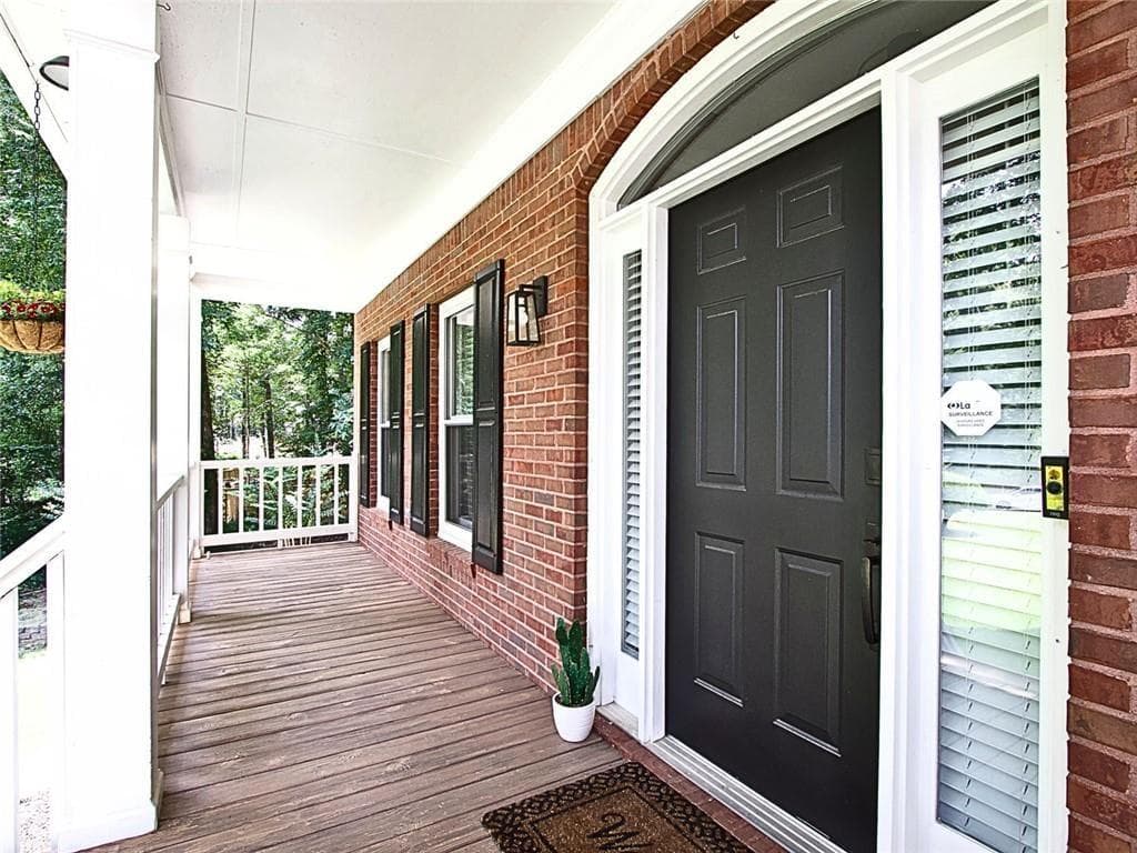 6 bedroom, 4 bathroom, 4,571 sq ft single family residence for sale at 1305 Fontainebleau Court, Lawrenceville, GA 30043 — photo 8