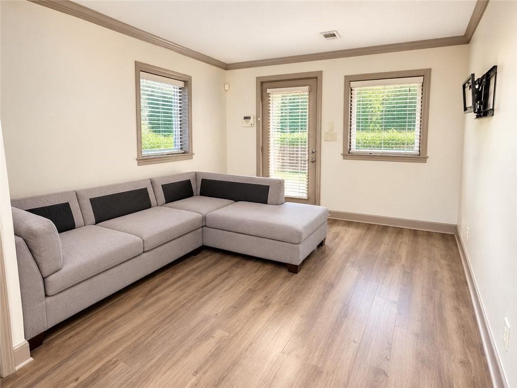 2 bedroom, 1 bathroom, 2,002 sq ft duplex for rent at 2520 Britt Road Terrace, Snellville, GA 30078 for $1,550 a month — photo 2