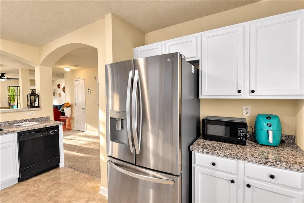 2 bedroom, 3 bathroom, 1,404 sq ft townhouse under contract at 749 Outlook Way, South Fulton, GA 30349 — photo 6