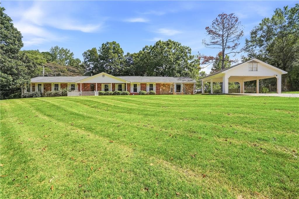 3 bedroom, 2 bathroom, 2,894 sq ft single family residence for sale at 234 Crumbley Road, Mcdonough, GA 30252