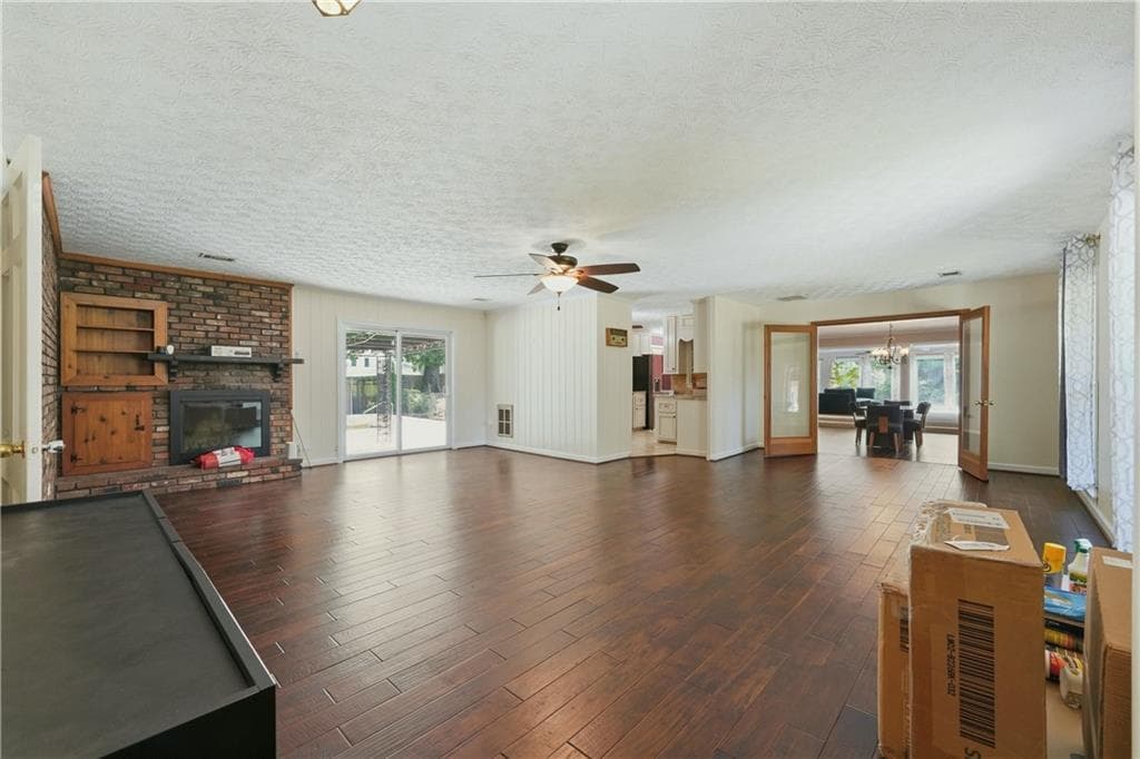 3 bedroom, 2 bathroom, 2,894 sq ft single family residence for sale at 234 Crumbley Road, Mcdonough, GA 30252 — photo 4