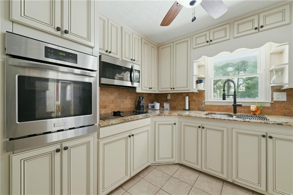 3 bedroom, 2 bathroom, 2,894 sq ft single family residence for sale at 234 Crumbley Road, Mcdonough, GA 30252 — photo 10