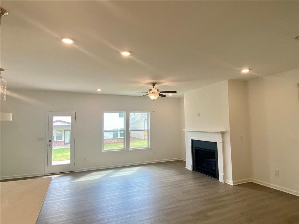 5 bedroom, 4 bathroom, 2,801 sq ft single family residence under contract at 5361 Callahan Trace, Flowery Branch, GA 30542 — photo 5