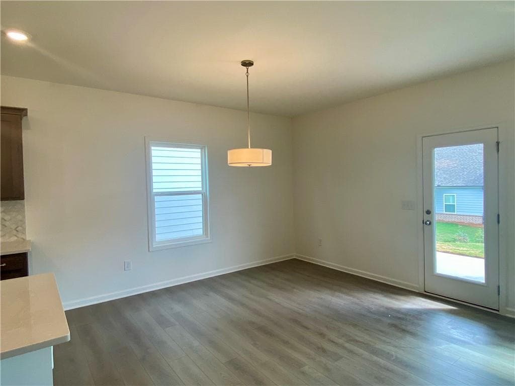 5 bedroom, 4 bathroom, 2,801 sq ft single family residence under contract at 5361 Callahan Trace, Flowery Branch, GA 30542 — photo 9
