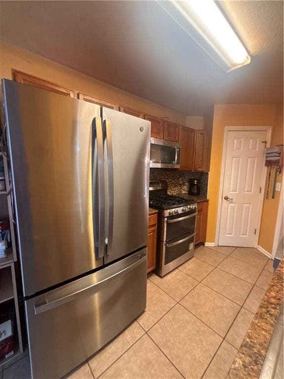 6 bedroom, 3 bathroom, 2,318 sq ft single family residence for sale at 40 Happy Valley Court, Newnan, GA 30263 — photo 6