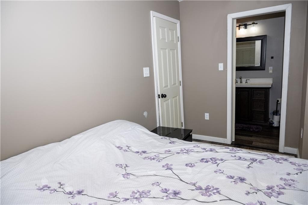 3 bedroom, 4 bathroom, 1,200 sq ft single family residence for sale at 444 Emperor Drive, Toccoa, GA 30577 — photo 6