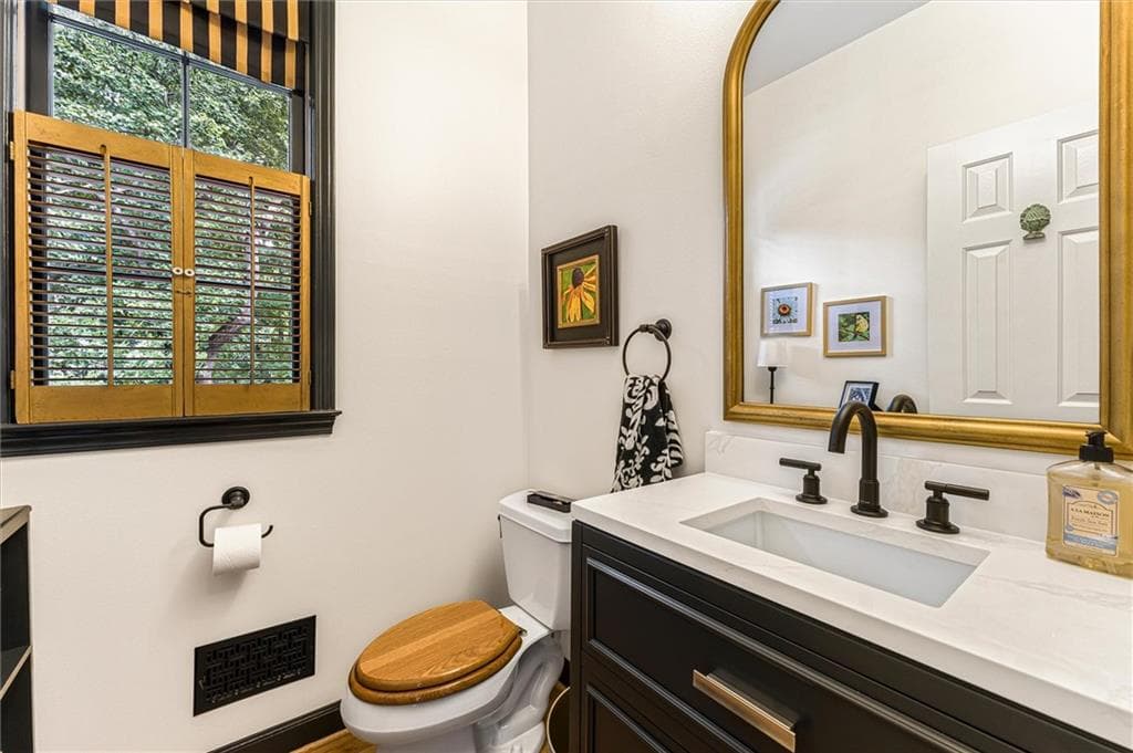4 bedroom, 5 bathroom, 2,756 sq ft single family residence for sale at 625 Varina Way, Alpharetta, GA 30022 — photo 6