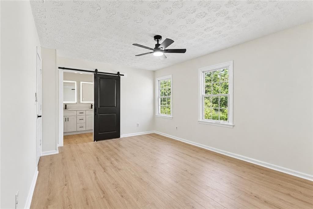 4 bedroom, 3 bathroom, 2,475 sq ft single family residence for sale at 4145 Emerald North Drive, Decatur, GA 30035 — photo 5