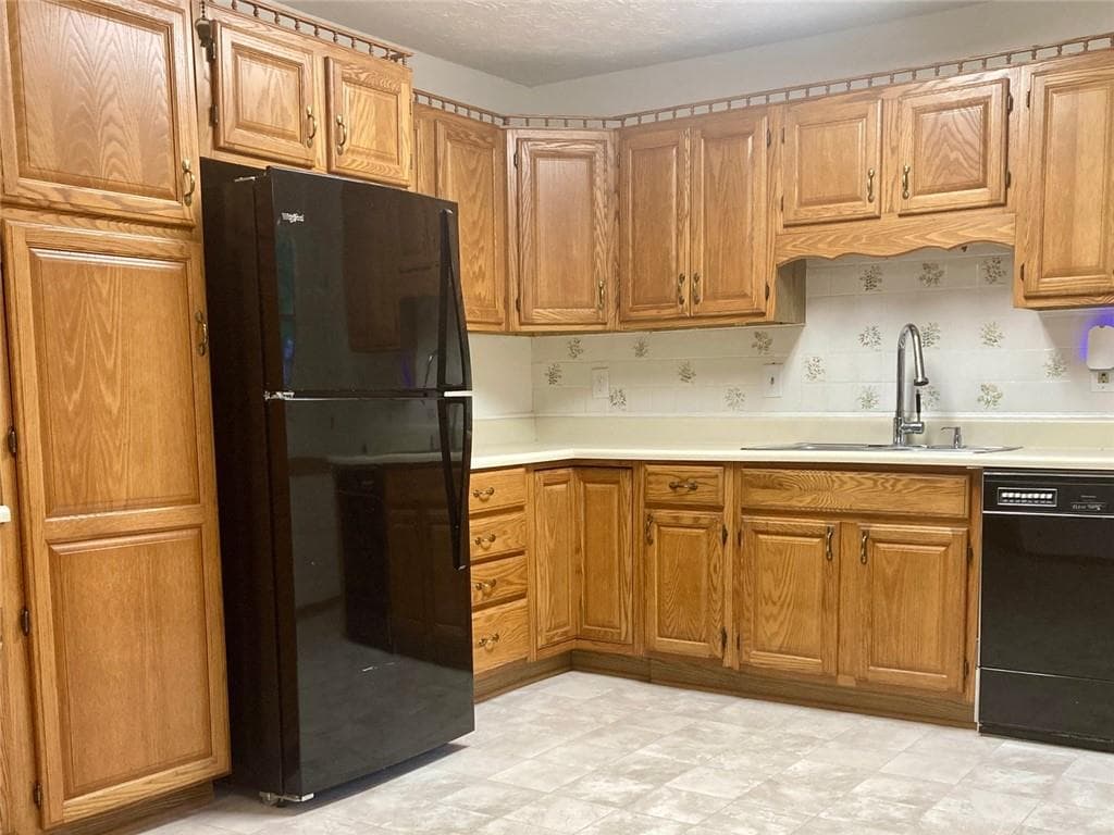 3 bedroom, 2 bathroom, 1,056 sq ft single family residence for sale at 50 Foxboro Court, Powder Springs, GA 30127 — photo 5