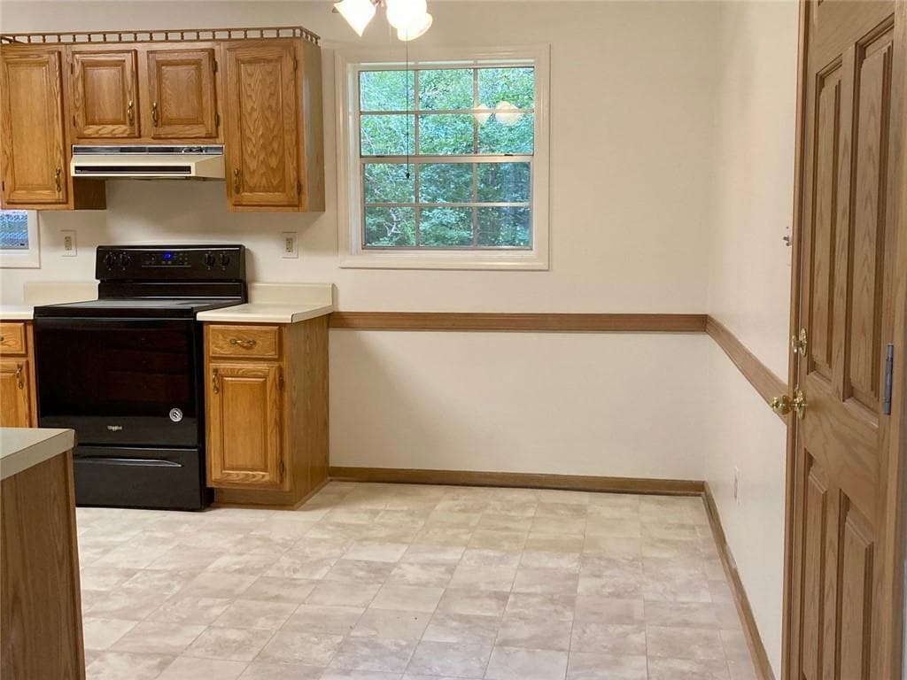 3 bedroom, 2 bathroom, 1,056 sq ft single family residence for sale at 50 Foxboro Court, Powder Springs, GA 30127 — photo 6