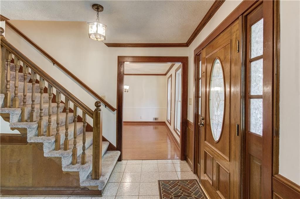 4 bedroom, 4 bathroom, 3,201 sq ft single family residence for sale at 5104 Onawa Court, Lilburn, GA 30047 — photo 8
