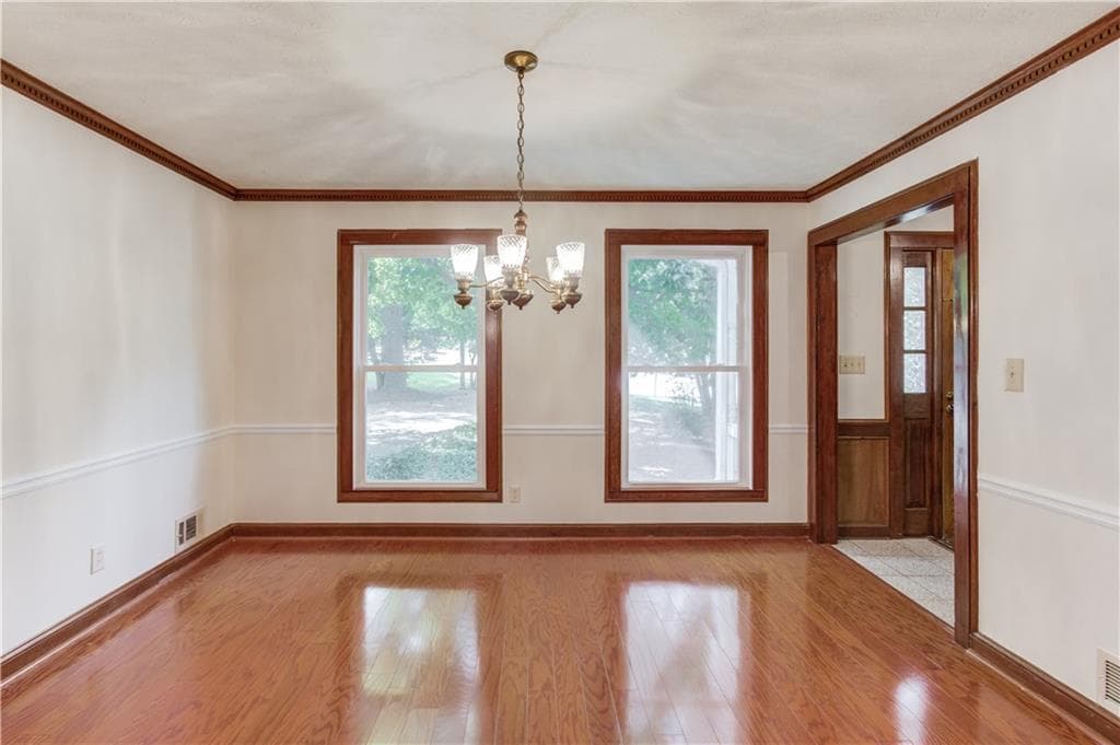 4 bedroom, 4 bathroom, 3,201 sq ft single family residence for sale at 5104 Onawa Court, Lilburn, GA 30047 — photo 10