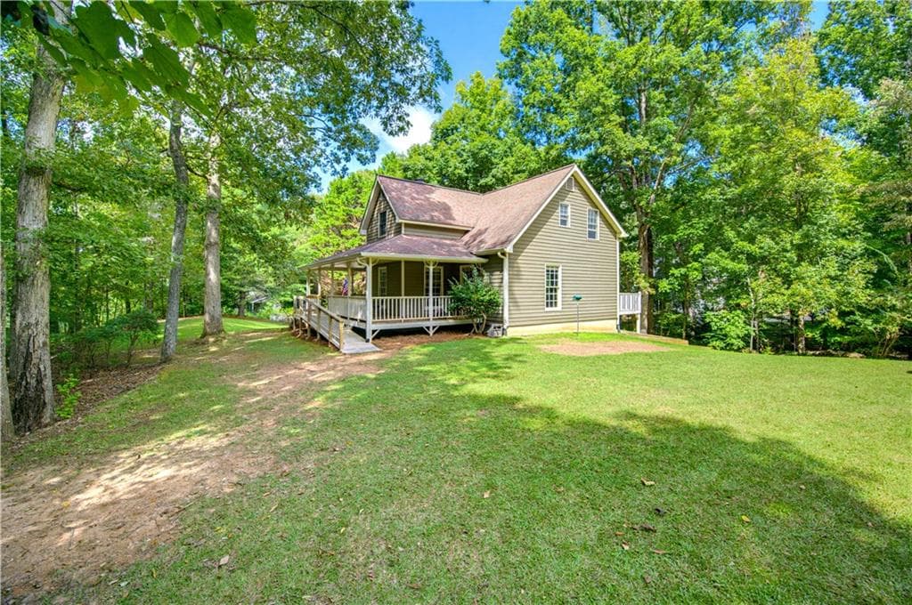 3 bedroom, 3 bathroom, 2,040 sq ft single family residence for sale at 33 Mayapple Glen, Dawsonville, GA 30534 — photo 3