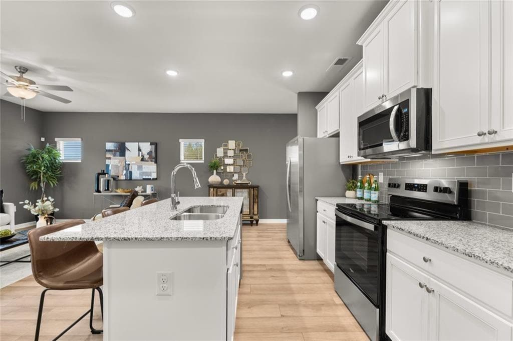 3 bedroom, 3 bathroom, 1,695 sq ft townhouse for sale at 308 Epping Street 28, Stockbridge, GA 30281 — photo 10