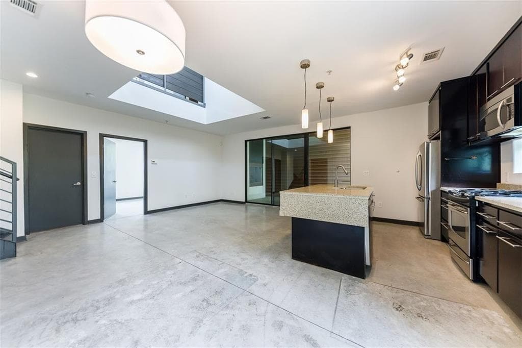 2 bedroom, 2 bathroom, 1,250 sq ft townhouse for rent at 972 Dekalb Avenue 205, Atlanta, GA 30307 for $2,675 a month — photo 1 of 48