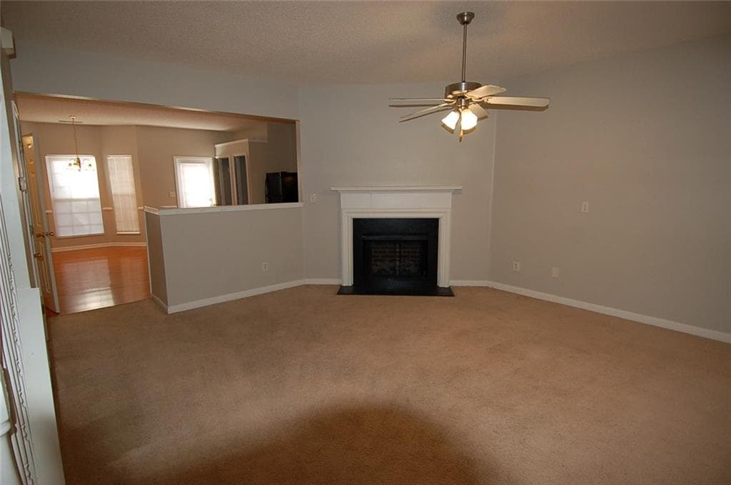 2 bedroom, 3 bathroom, 1,504 sq ft townhouse for sale at 2847 Parkway Close, Lithonia, GA 30058 — photo 2