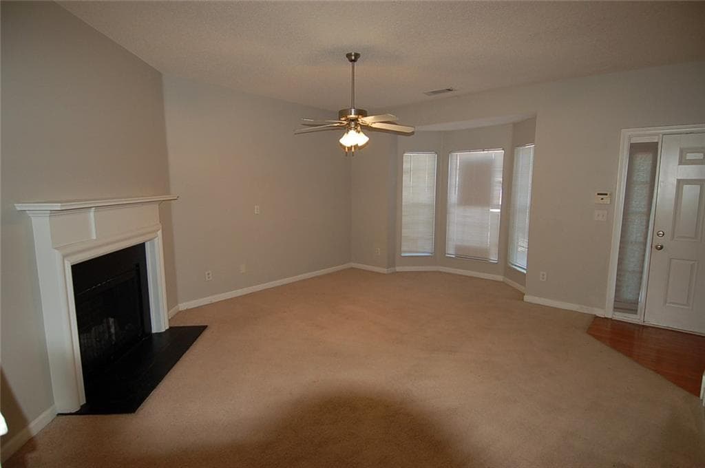 2 bedroom, 3 bathroom, 1,504 sq ft townhouse for sale at 2847 Parkway Close, Lithonia, GA 30058 — photo 5