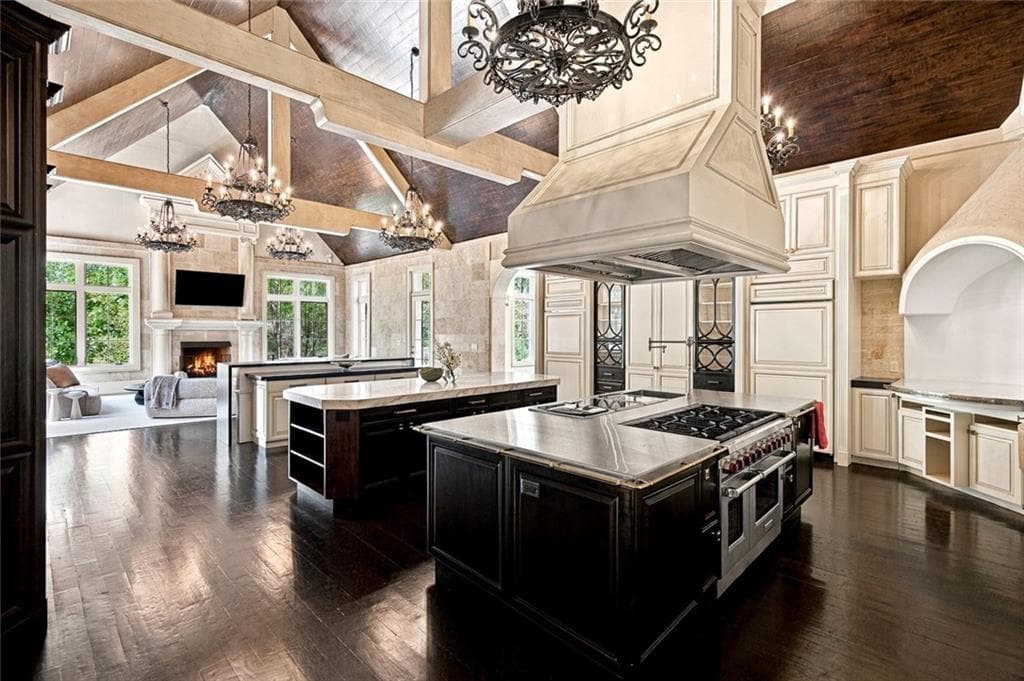 8 bedroom, 15 bathroom, 25,387 sq ft single family residence for sale at 6420 Riverside Drive, Sandy Springs, GA 30328 — photo 8