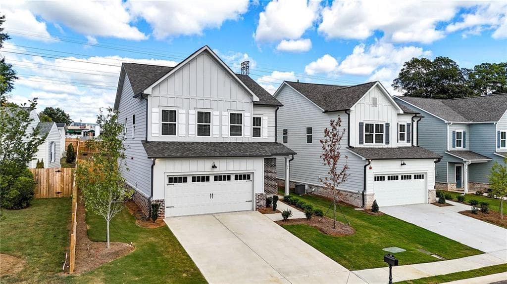4 bedroom, 3 bathroom, 2,235 sq ft single family residence for sale at 35 Aviation Rd, Marietta, GA 30060 — photo 3