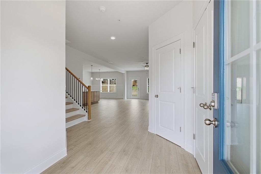 4 bedroom, 3 bathroom, 2,235 sq ft single family residence for sale at 41 Aviation Rd, Marietta, GA 30060 — photo 6
