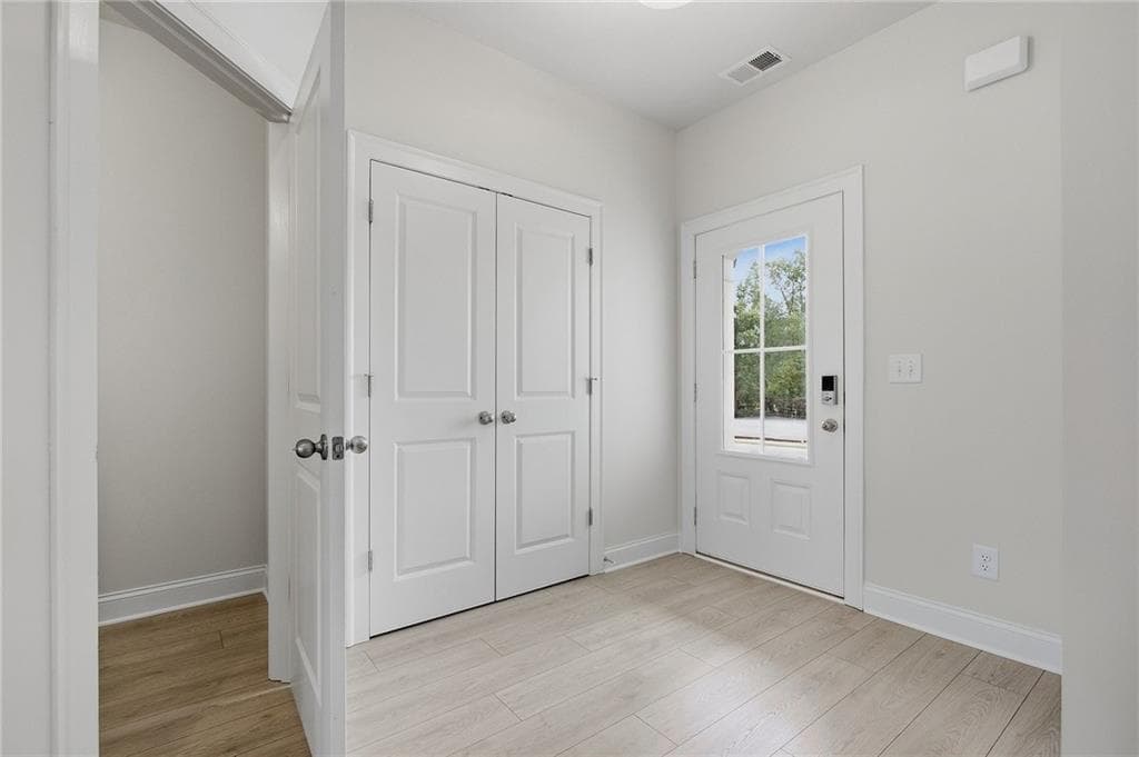 4 bedroom, 3 bathroom, 2,235 sq ft single family residence for sale at 41 Aviation Rd, Marietta, GA 30060 — photo 7