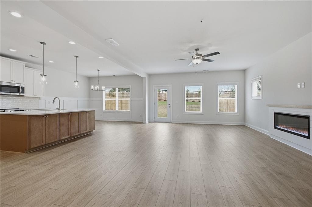 4 bedroom, 3 bathroom, 2,235 sq ft single family residence for sale at 41 Aviation Rd, Marietta, GA 30060 — photo 9