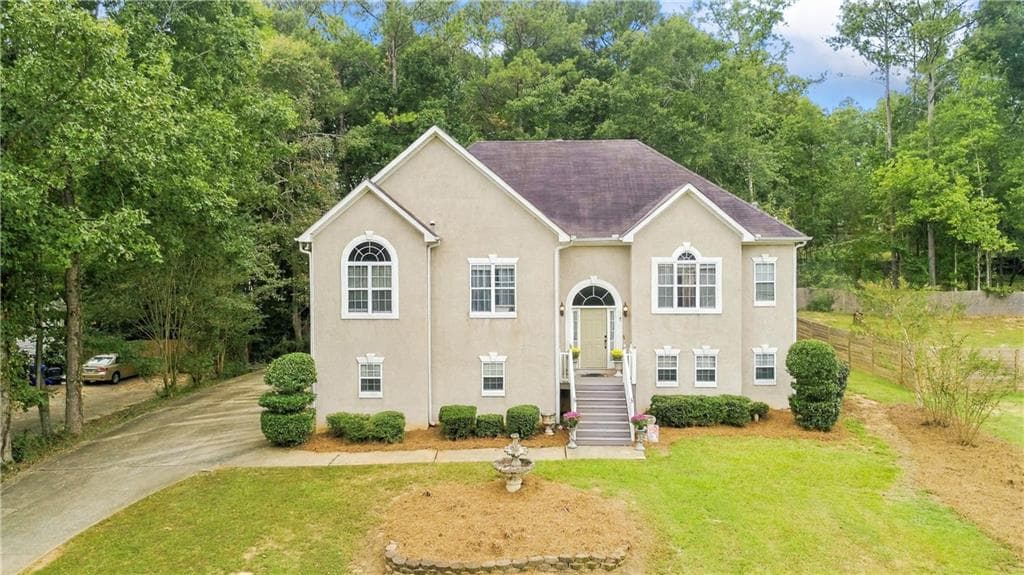 4 bedroom, 3 bathroom, 2,203 sq ft single family residence for sale at 255 Rock Hill Drive, Fayetteville, GA 30215 — photo 5