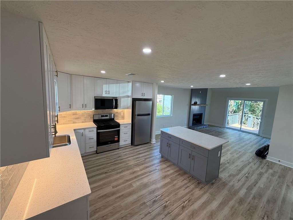 2 bedroom, 2 bathroom, 1,232 sq ft townhouse for sale at 1174 Ridgecrest Lane, Smyrna, GA 30080 — photo 4