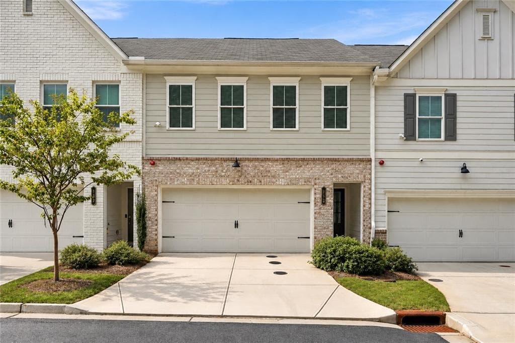 3 bedroom, 3 bathroom, 1,867 sq ft townhouse for sale at 793 Trevett Way, Marietta, GA 30062 — photo 1 of 36