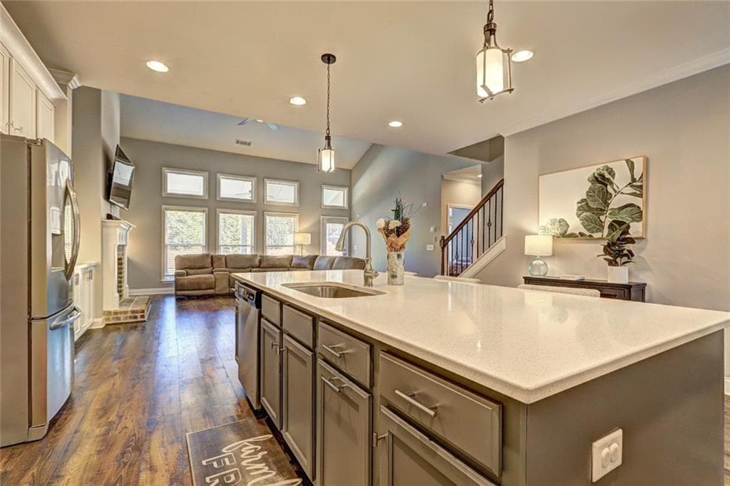 4 bedroom, 4 bathroom, 3,620 sq ft single family residence for sale at 4371 Thacker Lane, Suwanee, GA 30024 — photo 6