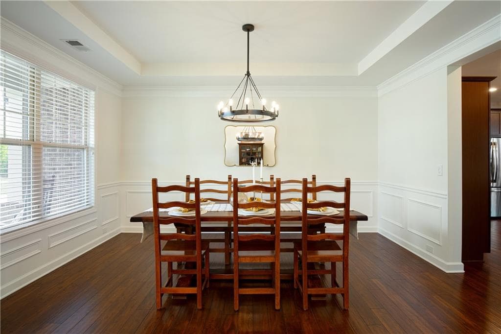5 bedroom, 4 bathroom, 3,902 sq ft single family residence for sale at 4325 Sanibel Cove, Cumming, GA 30040 — photo 9