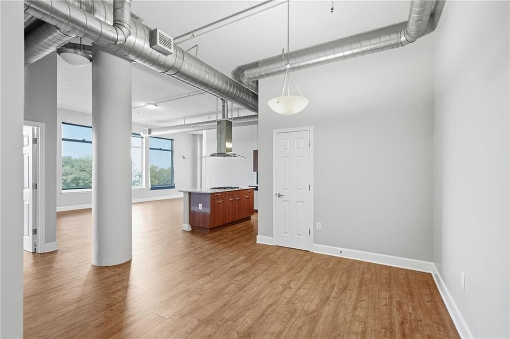 2 bedroom, 2 bathroom, 1,505 sq ft condominium for rent at 3820 Roswell Road 809, Atlanta, GA 30342 for $3,000 a month — photo 5