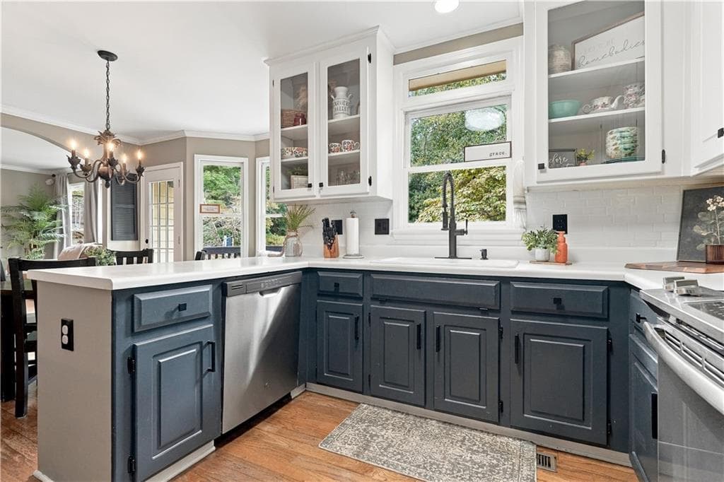 4 bedroom, 3 bathroom, 2,158 sq ft single family residence for sale at 309 Horseshoe Bend, Woodstock, GA 30189 — photo 9