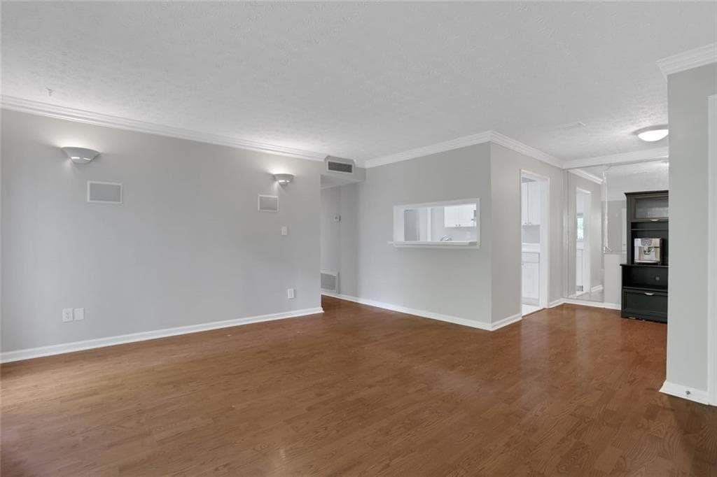 1 bedroom, 1 bathroom, 859 sq ft condominium for sale at 407 NE Summit North Drive 407, Atlanta, GA 30324 — photo 9