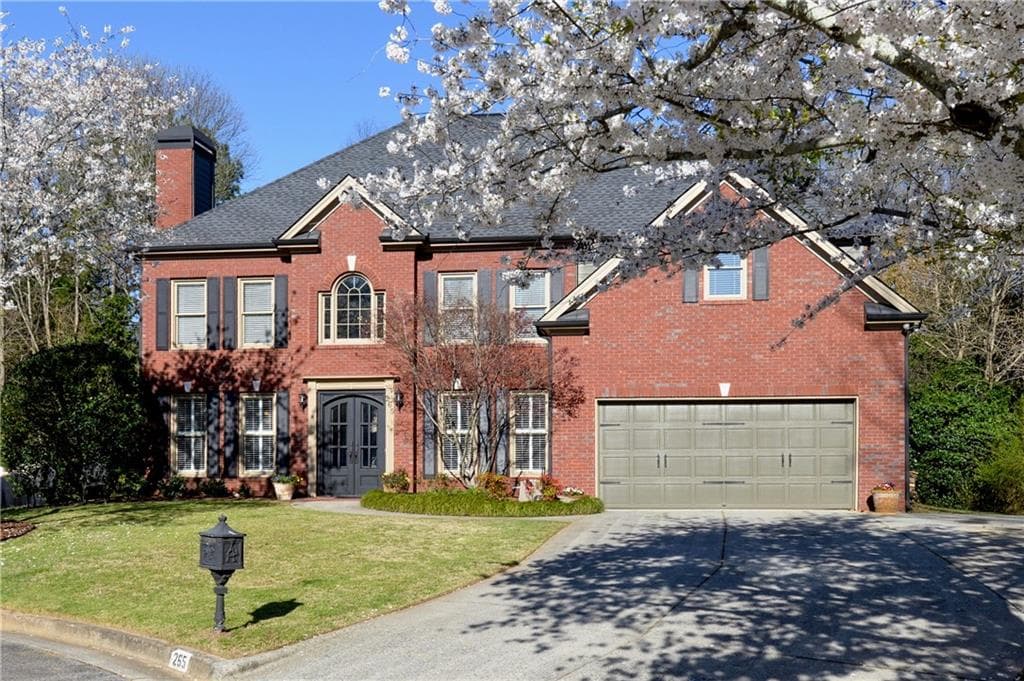 5 bedroom, 4 bathroom, 3,346 sq ft single family residence for rent at 265 Windsor Gate Cove, Atlanta, GA 30342 for $5,500 a month — photo 2