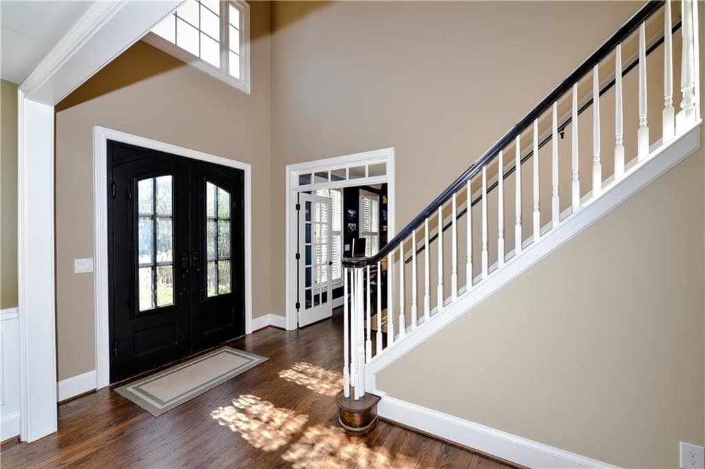 5 bedroom, 4 bathroom, 3,346 sq ft single family residence for rent at 265 Windsor Gate Cove, Atlanta, GA 30342 for $5,500 a month — photo 4
