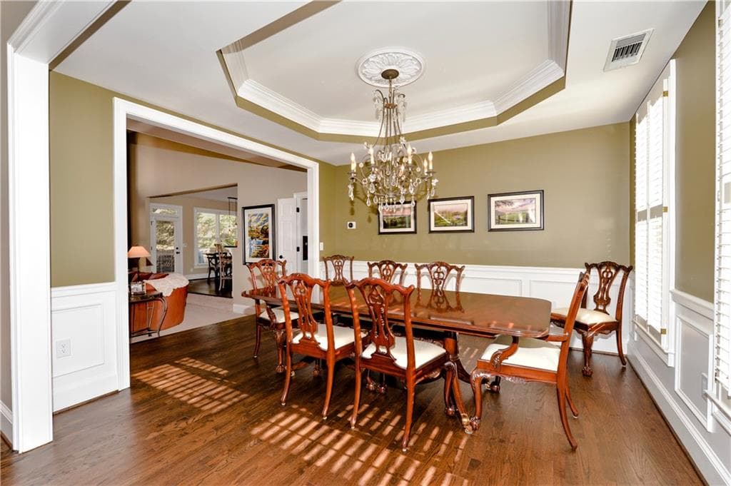 5 bedroom, 4 bathroom, 3,346 sq ft single family residence for rent at 265 Windsor Gate Cove, Atlanta, GA 30342 for $5,500 a month — photo 6