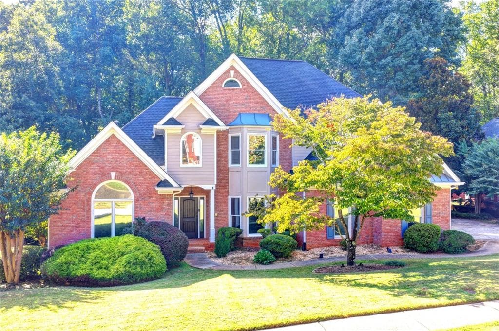 5 bedroom, 6 bathroom, 4,614 sq ft single family residence for sale at 740 Bentgrass Court, Dacula, GA 30019 — photo 2